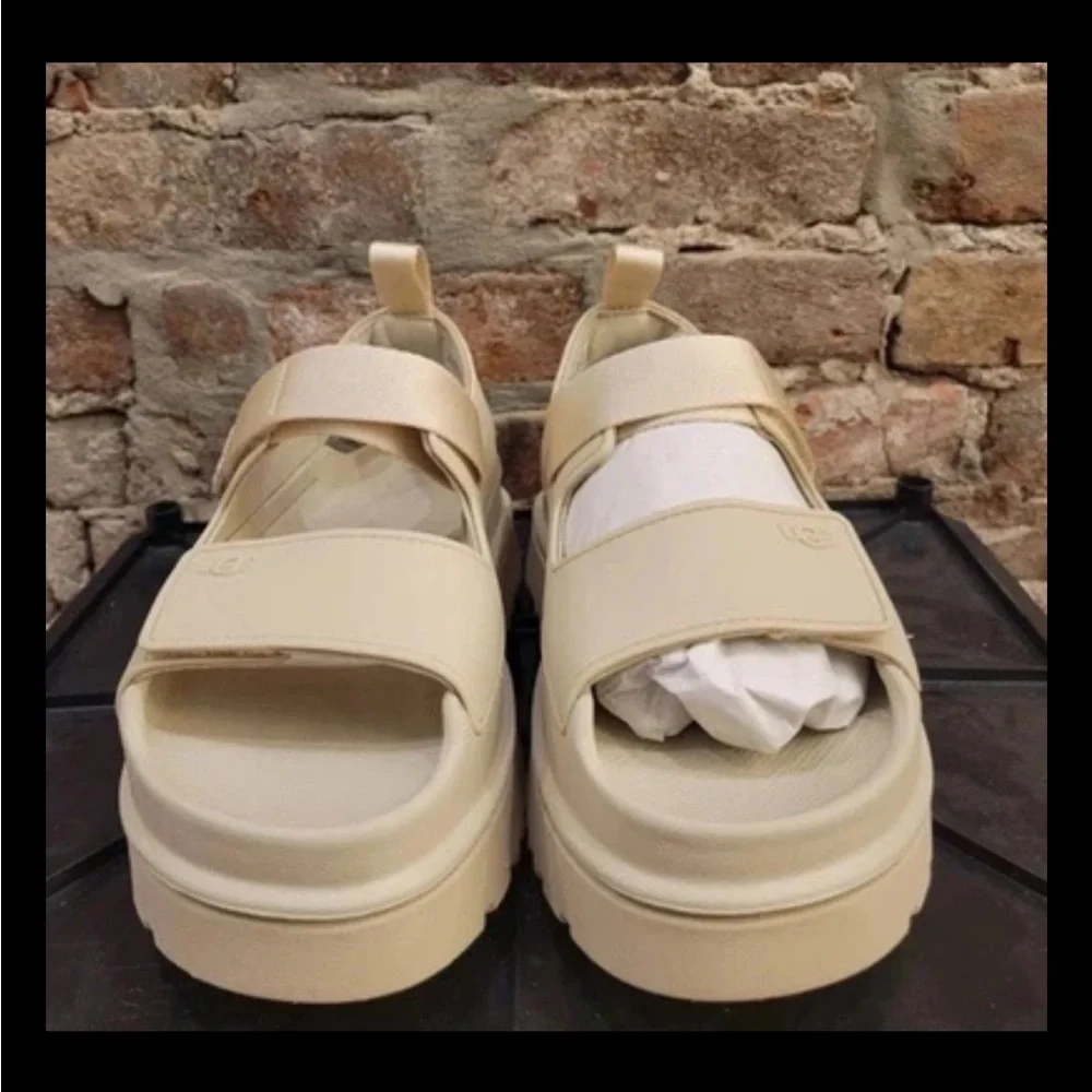 Women’s Ugg Goldenglow Slides/Sandals Sea Salt #1152685 (Size 11)NWB